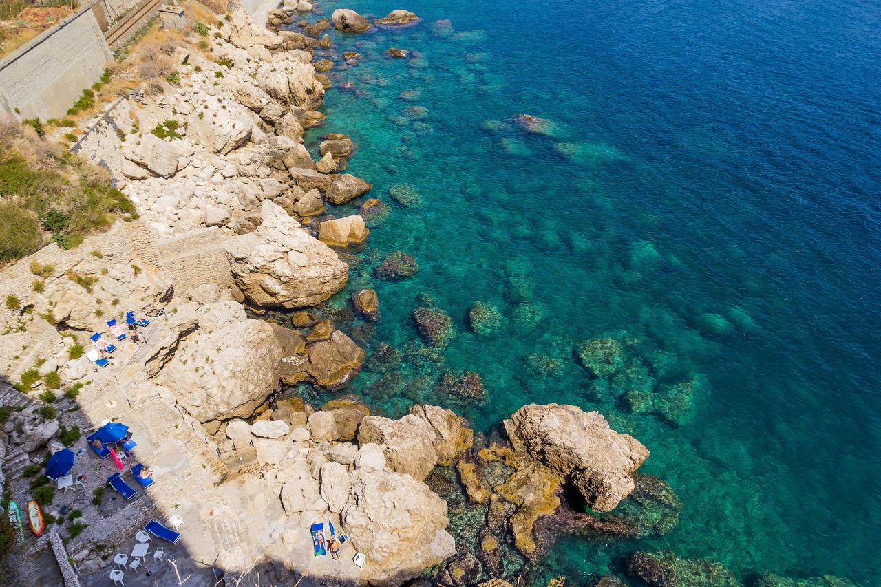 Sea Life - Taormina Apartment Екстериор снимка